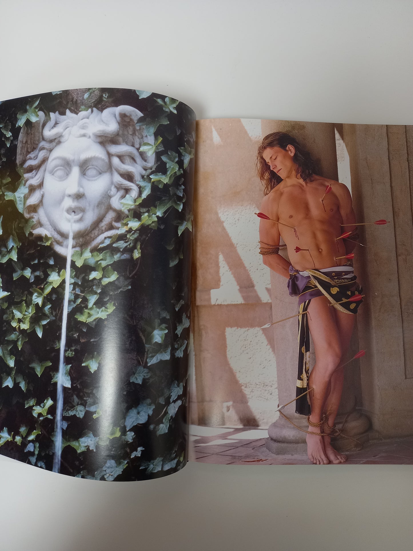 Gianni Versace - Do Not Disturb