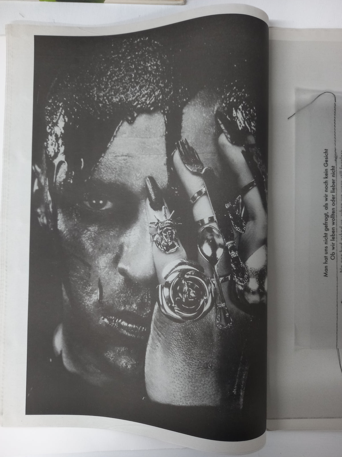 Judy Blame - Riot De-Luxe