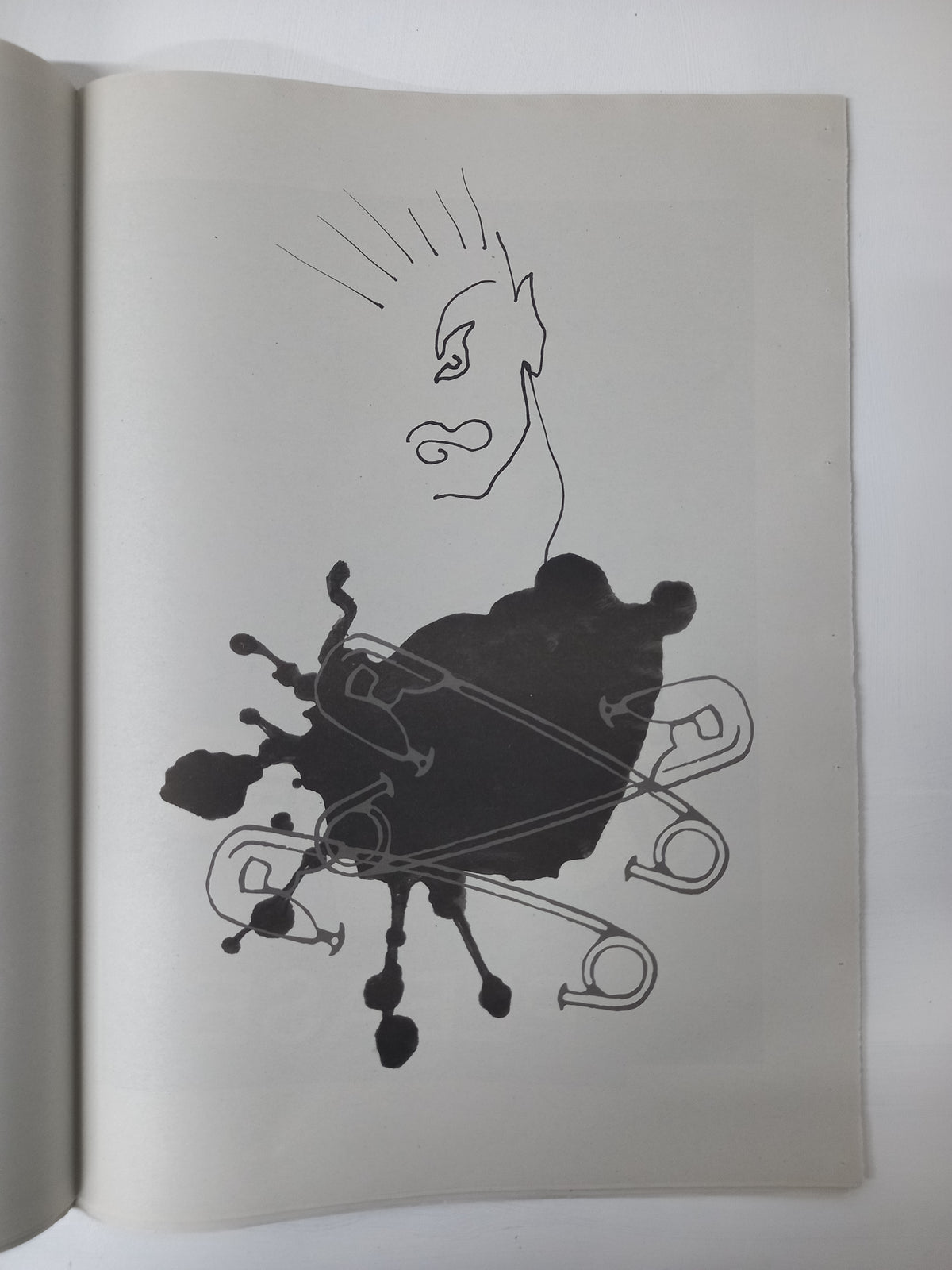 Judy Blame - Riot De-Luxe